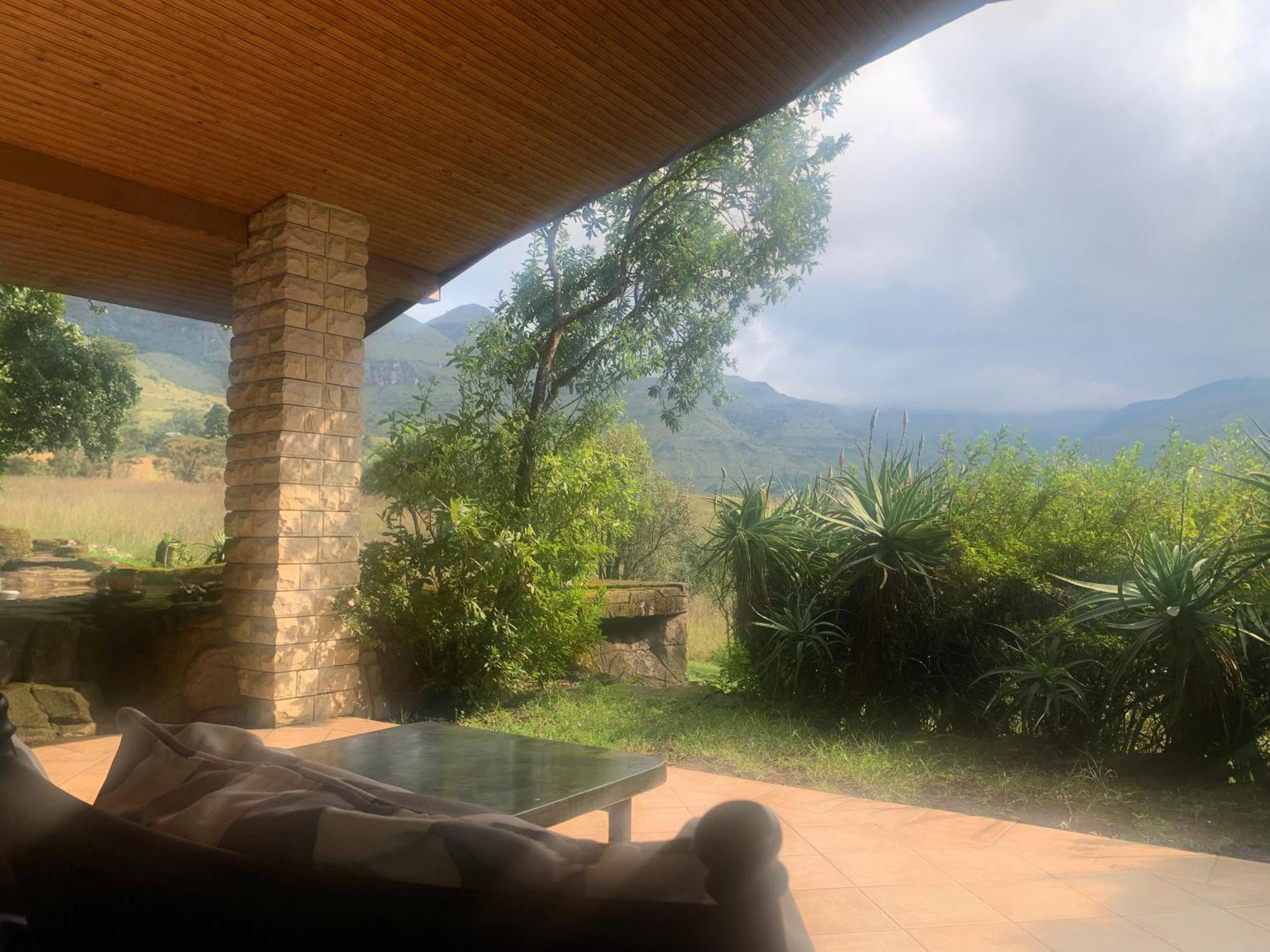 Emafweni Villa Champagne Valley Eksteriør bilde